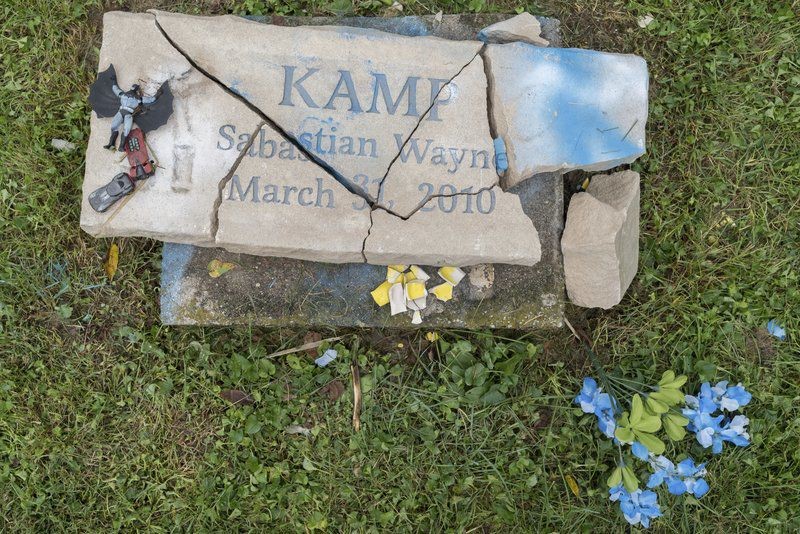 Headstone For Dogs Grave Aurora IL 60505